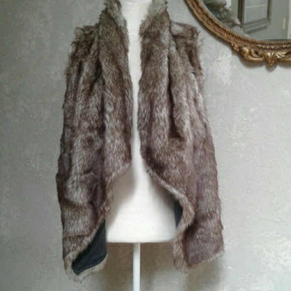 Mossimo Supply Co. Jackets & Blazers - Mossimo Supply Co. Faux fur Vest boho Reversible M